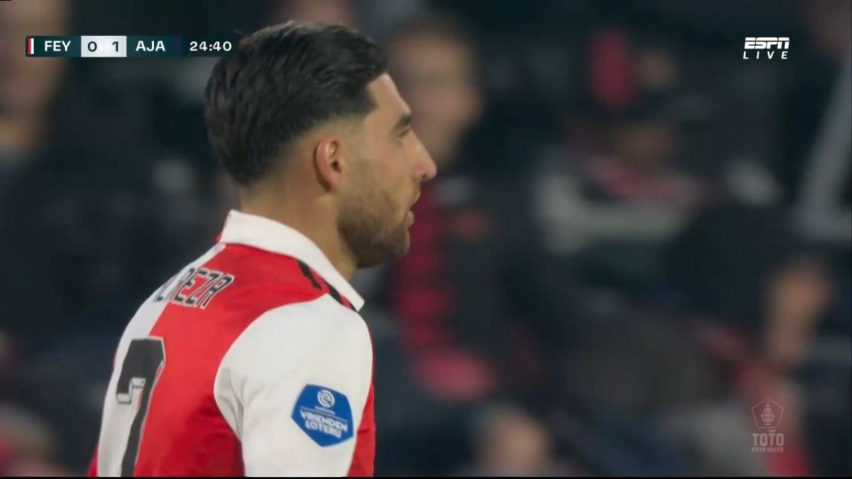 بدشانسی و برخورد شوت جهانبخش به تیر دروازه آژاکس