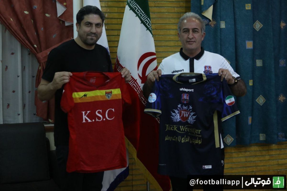 در جریان بازی امشب فولاد و نساجی، نساجی مازندران سُرمهای و فولاد قرمز میپوشد