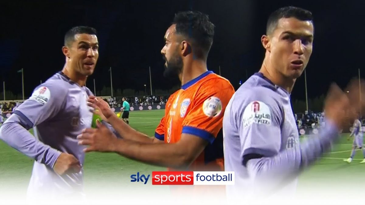 درگیری لفظی رونالدو و بازیکن الفیحا در پایان بازی