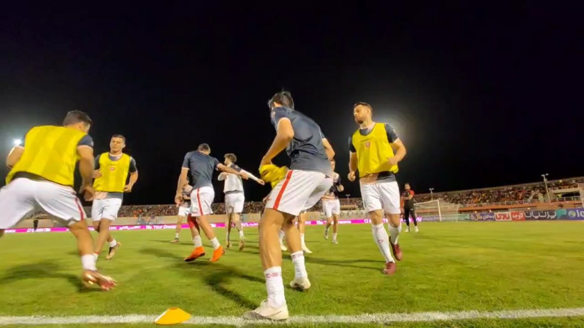 اختصاصی/ گرم کردن بازیکنان مس کرمان و پرسپولیس قبل از آغاز بازی