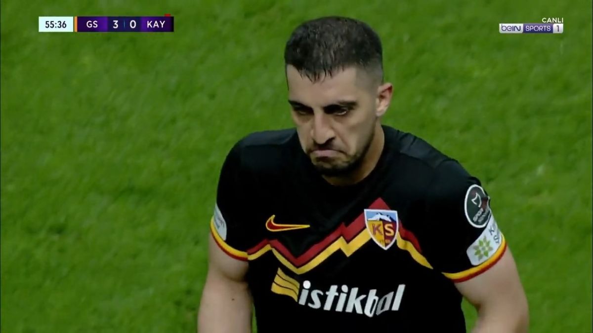 اخراج مستقیم مجید حسینی در دیدار مقابل گالاتاسرای