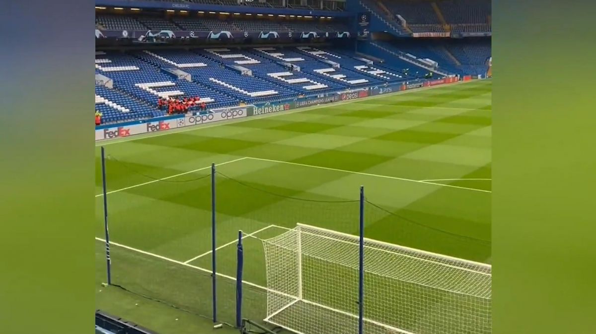 ورزشگاه استمفورد بریج ساعتی پیش از تقابل چلسی و رئال مادرید