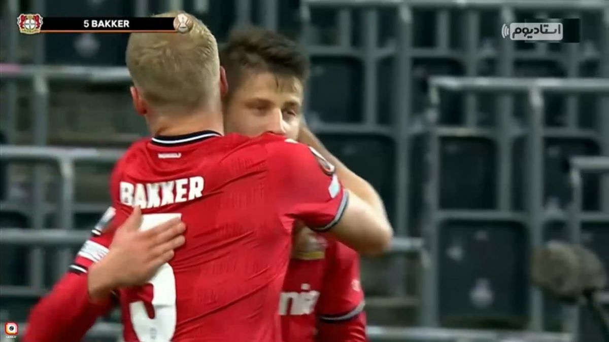 گل دوم بایرلورکوزن به سن ژیلواز (باکر)