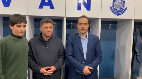 اختصاصی/ حواشی حضور امیر قلعه نویی در انزلی برای تماشای بازی پیشکسوتان ملوان و پیشکسوتان تیم ملی