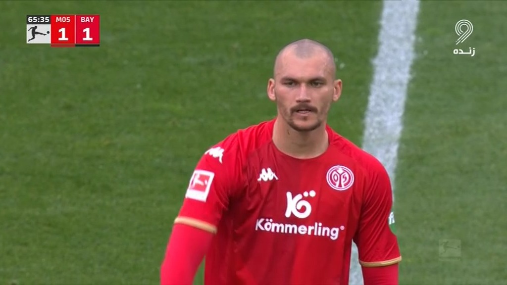 گل اول ماینتس به بایرن مونیخ (آژورک)