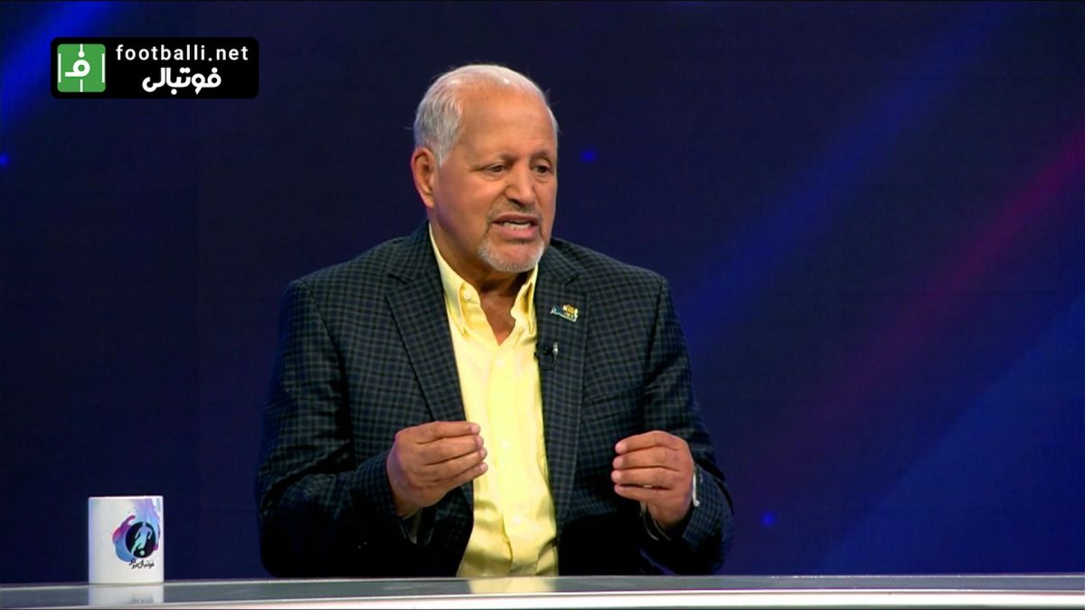 فوتبال برتر/ محمد فنایی: با این وضعیت آوردن VAR حرام است!