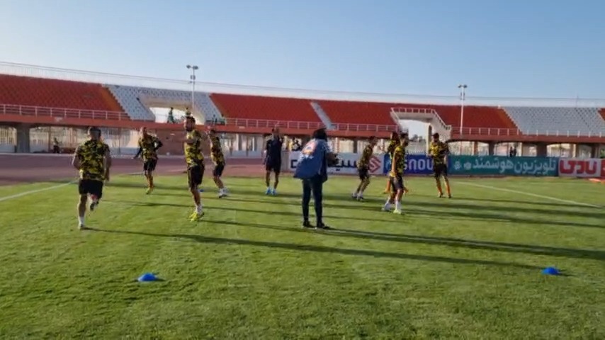 اختصاصی/ گرم کردن بازیکنان مس کرمان و تراکتور