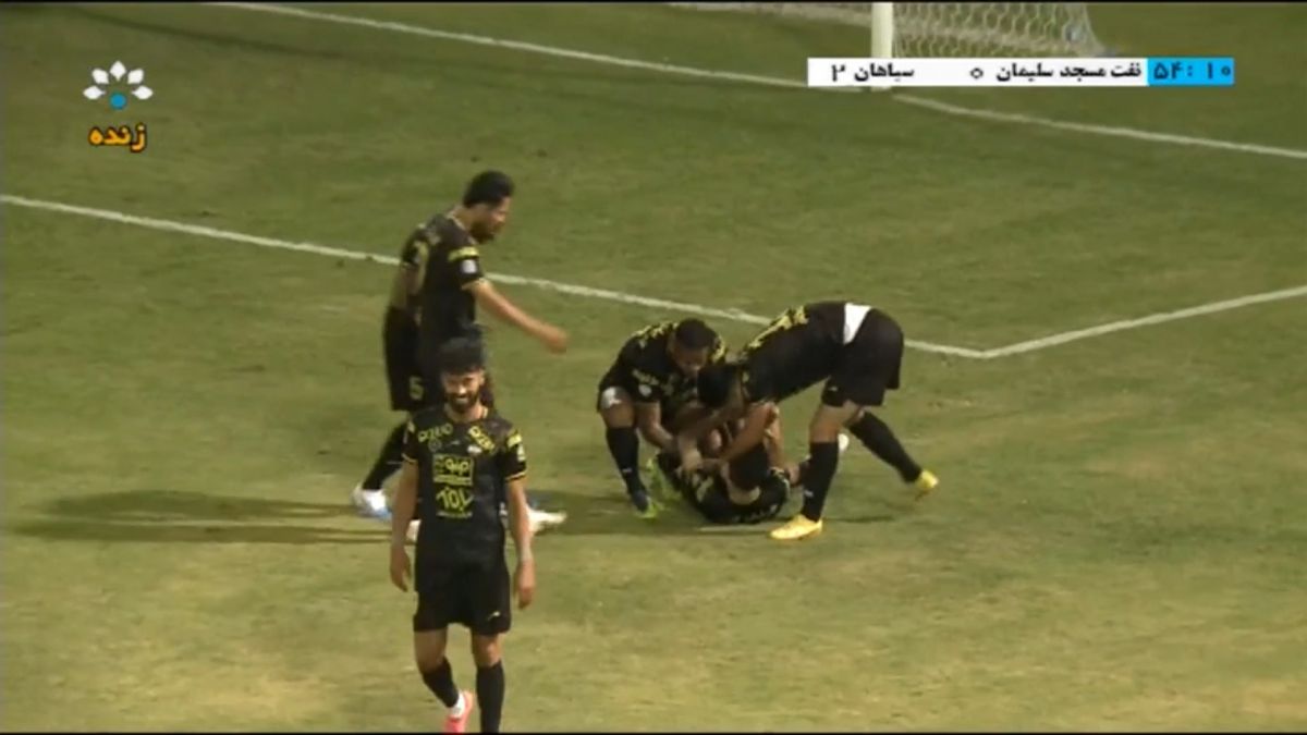 گل دوم سپاهان به نفت مسجدسلیمان (فرشاد احمدزاده)