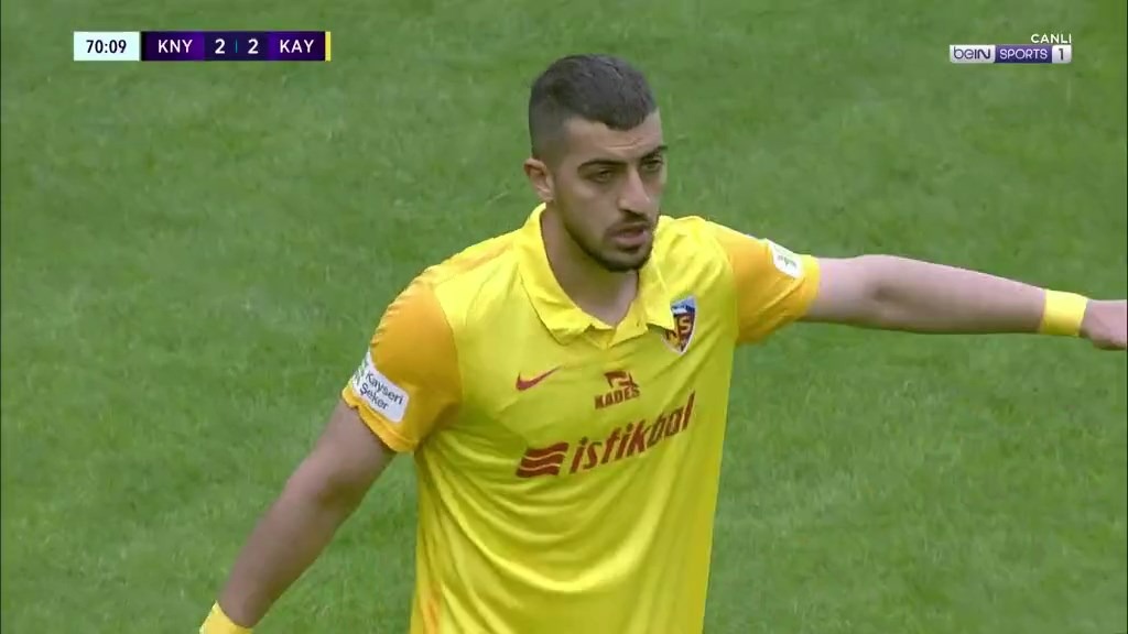 عملکرد مجید حسینی و علی کریمی در دیدار قونیه اسپور 2-2 کایسری اسپور