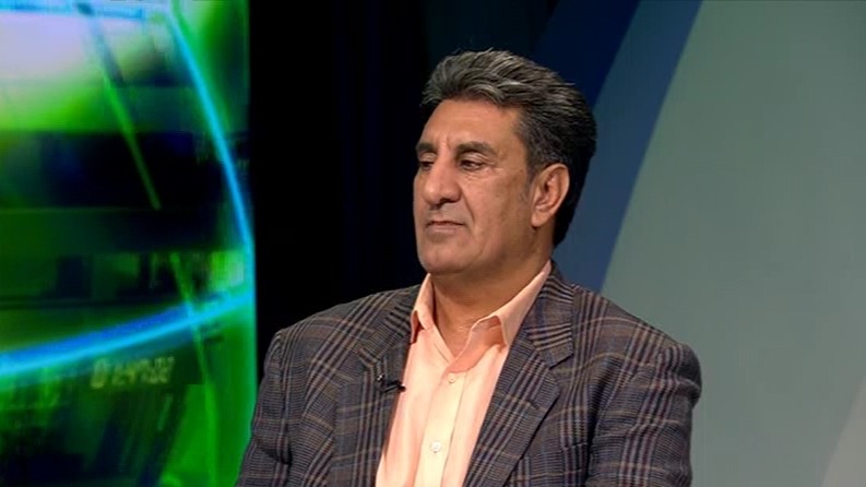 مجله فوتبال/ خداداد افشاریان رییس کمیته داوران: توپی که به دست بازیکن پرسپولیس در دربی برخورد کرد هند و پنالتی نبود
