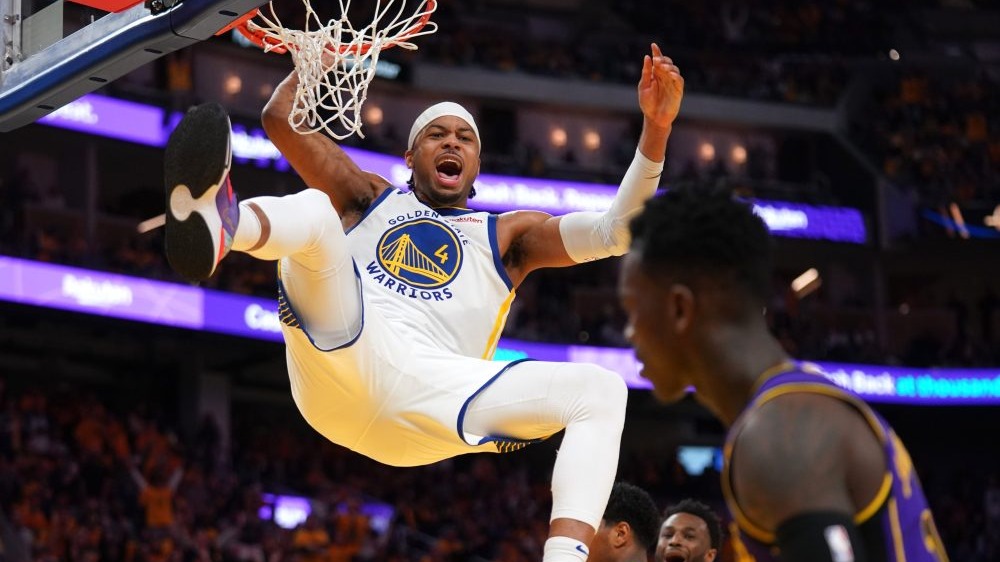 بازی سوم نیمه نهایی کنفرانس غرب لس آنجلس لیکرز 127-97 گلدن استیت