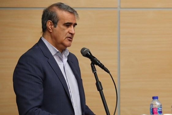 قنبرزاده: اختلافی میان فدراسیون فوتبال و کاشانی نیست/ در جریان بلوکه شدن پول ویلموتس نیستم
