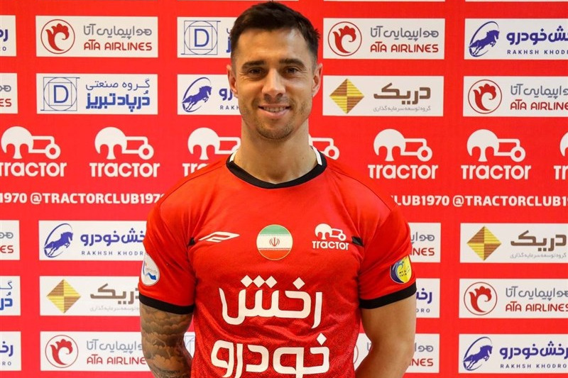 رومرو در پایان فصل از تراکتور جدا میشود