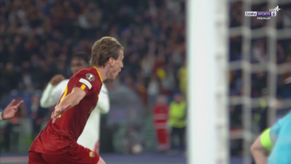 گل اول رم به بایرلورکوزن (اداردو باو)