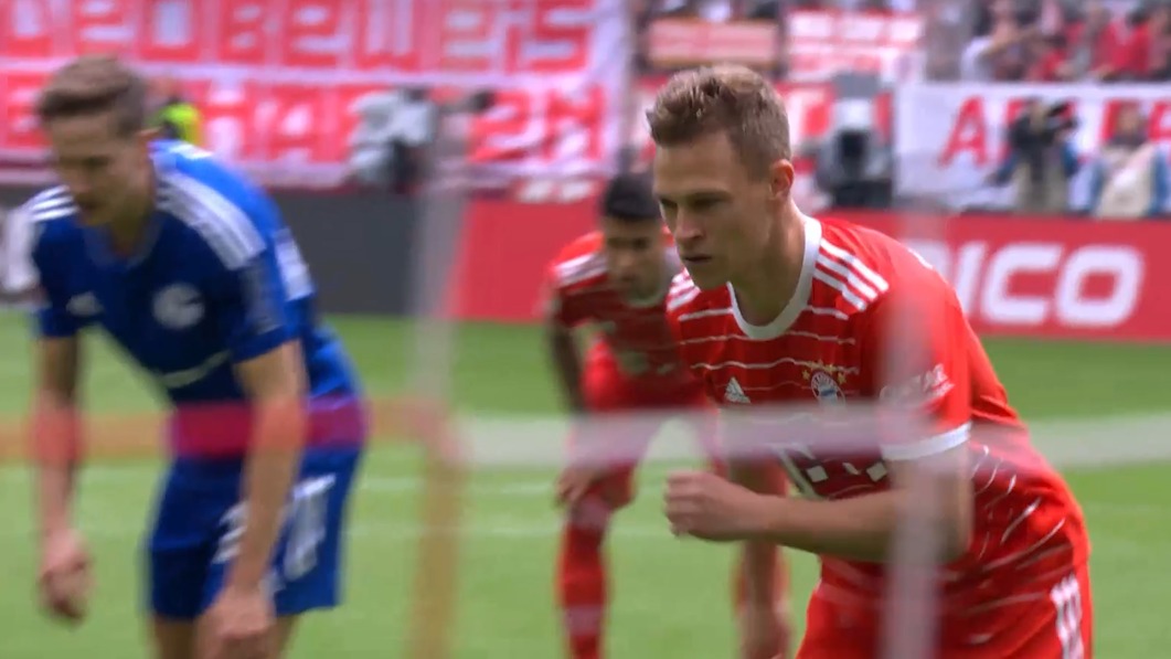 گل دوم بایرن‌ مونیخ به شالکه (کیمیش - پنالتی)