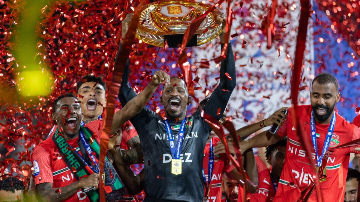 جشن قهرمانی احمد نوراللهی همراه با شباب الاهلی در لیگ امارات