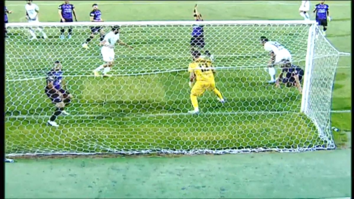 گل سوم ذوب آهن به هوادار (اکوان)