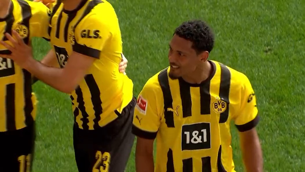 گل دوم دورتموند به آگزبورگ (دبل هالر)