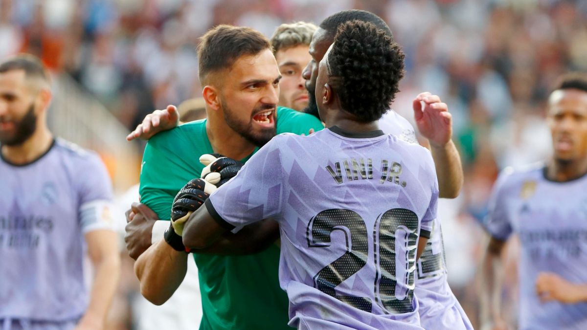 دعوا و جنجال در بازی والنسیا - رئال مادرید که با اخراج وینیسیوس همراه بود