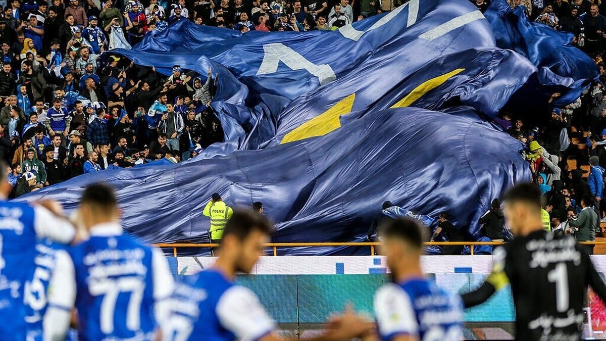 وضعیت عجیب و غریب مجوز حرفهای آبیها/ مدیر استقلال پرسپولیسیها را تهدید کرد؟
