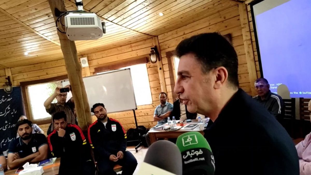 اختصاصی/ صحبتهای جالب امیر قلعهنویی سرمربی تیم ملی در جمع افراد حاضر در دوره مربیگری B آسیا