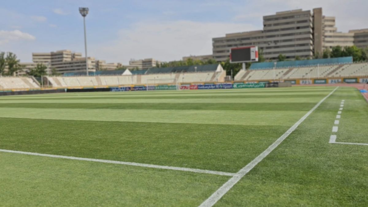 وضعیت مناسب چمن ورزشگاه پاس قوامین برای تقابل هوادار و پرسپولیس