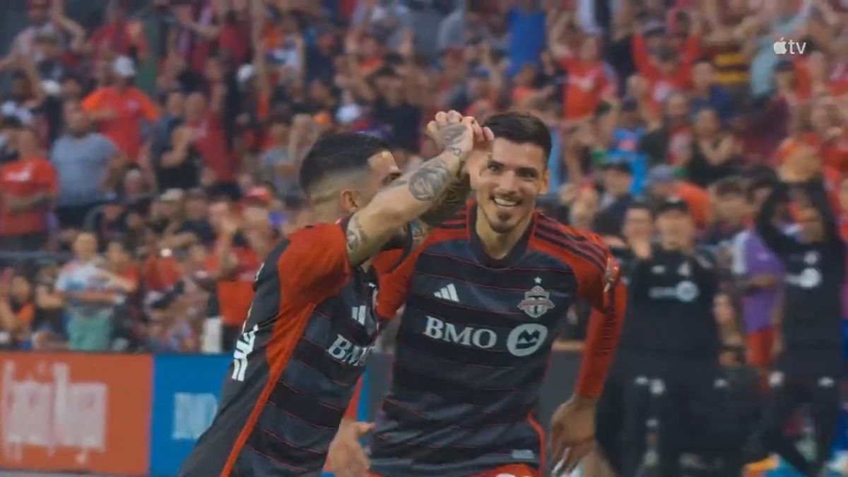 گل تماشایی لورنزو اینسینیه در لیگ ستارگان آمریکا