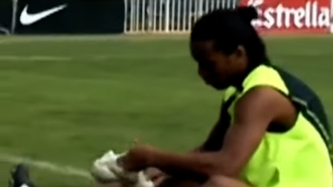 حرکات تکنیکی و نمایشی از شاعر فوتبال جهان فوق ستاره برزیلی رونالدینهو