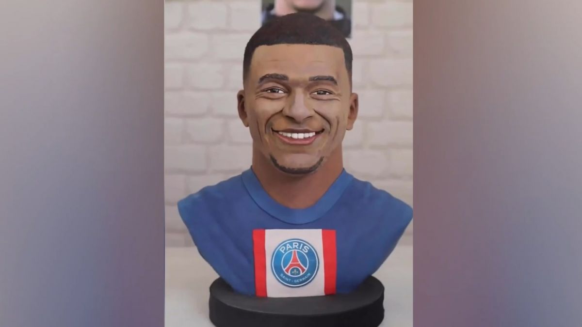 طراحی چهره امباپه با کیک و شکلات