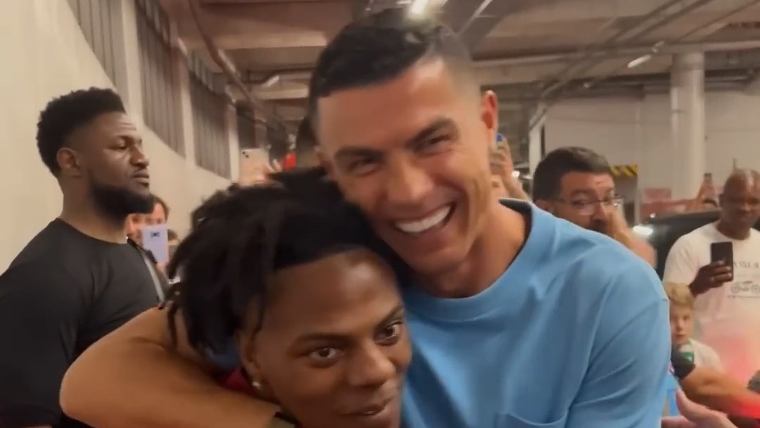 هیجانی شدن هوادار با دیدن رونالدو و اجرای شادی گل معروف کریستیانو!