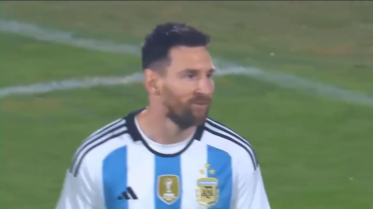 گل چهارم آرژانتین به نیولز اولد بویز (هت تریک مسی)