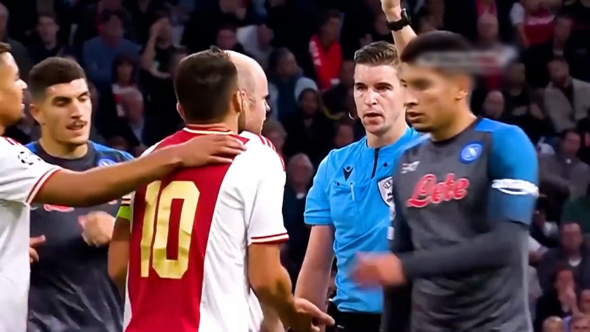 خطاهای خشن که منجر به کارت قرمز و اخراج از زمین شدند (بخش سوم)