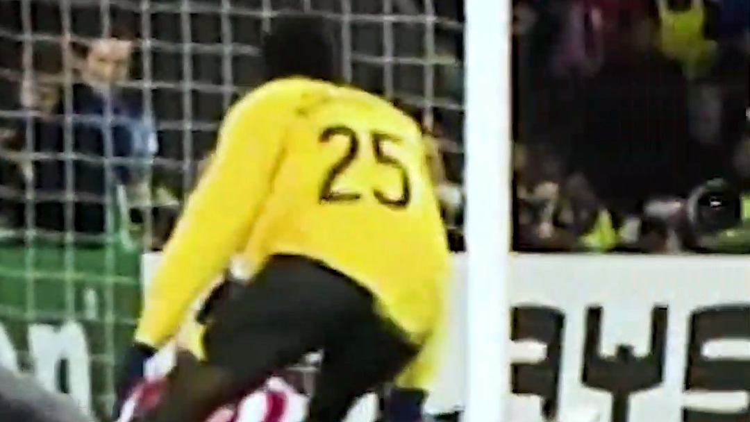 بازی خاطره انگیز آرسنال و پیاسوی آیندهوون