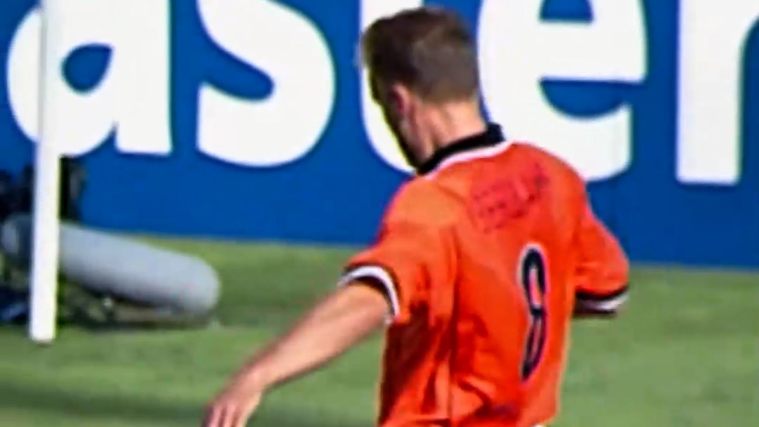 دنیس برکمپ اسطوره تیم ملی هلند