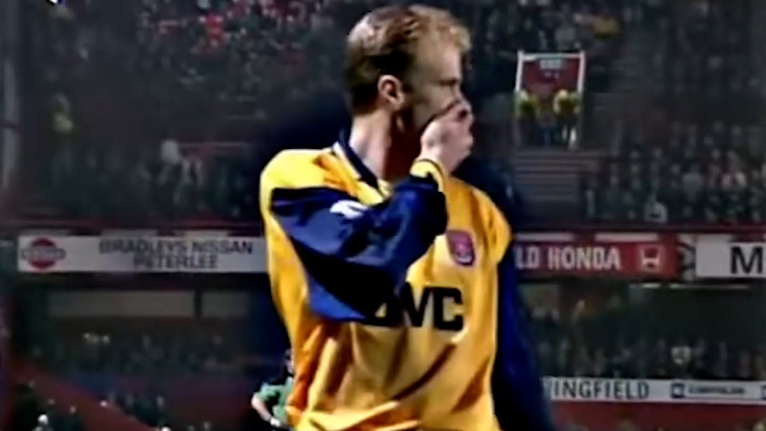 گل زیبای نوستالژی دنیس برکمپ در لباس آرسنال