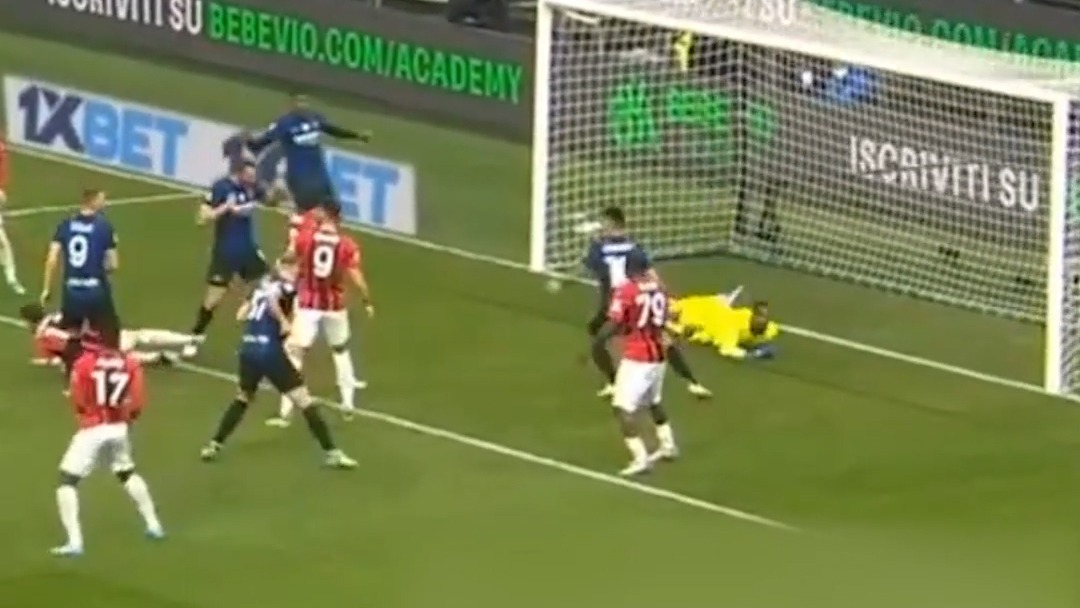 مسابقه دربی بین تیم های میلان و اینتر