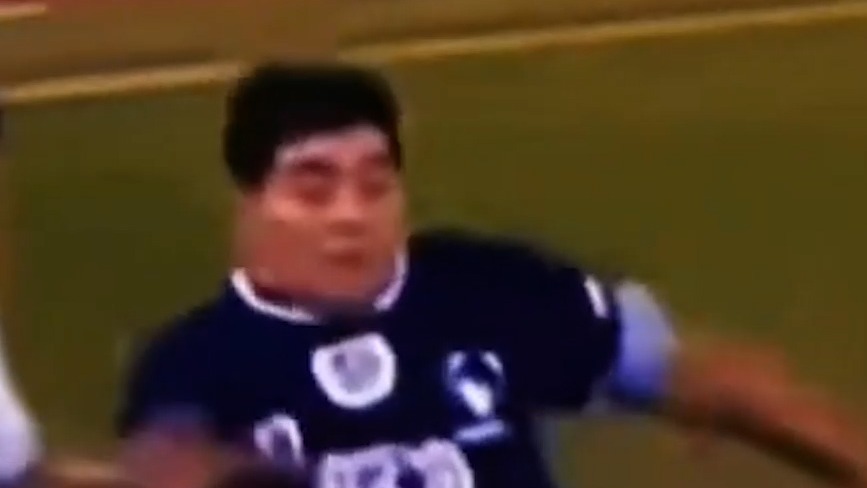 بازی کردن اسطوره فقید آرژانتینی جهان دیگو مارادونا در میان سالی