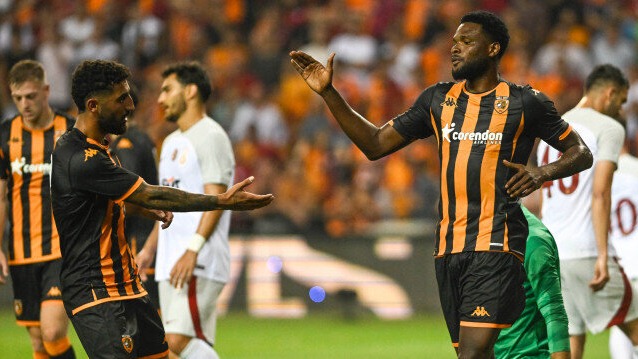 پاس گل الهیار صیادمنش مقابل گالاتاسرای