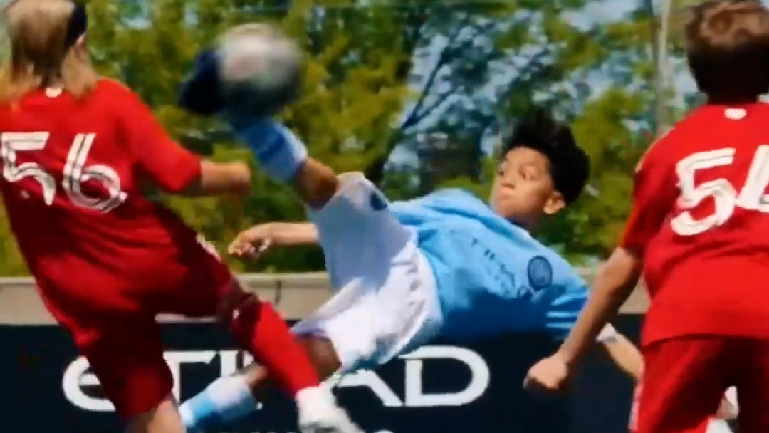 تکنیک برتر از کودکان خردسال فوتبالیست