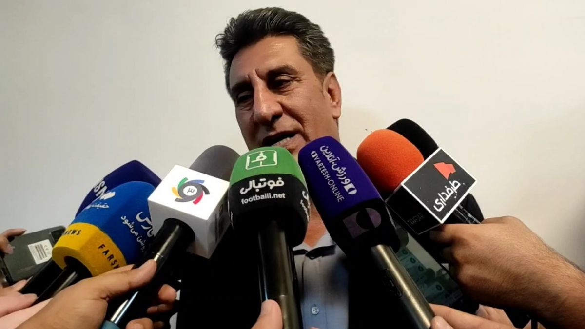 اختصاصی/ افشاریان: درباره اخراج ساپینتو در گزارش آمده که تیم مقابل را تهییج کرده و البته صحتش را نمی‌دانم/ ظهیری 4 ماه تعلیق شد که البته محرومیتش فعلا بخشیده شد