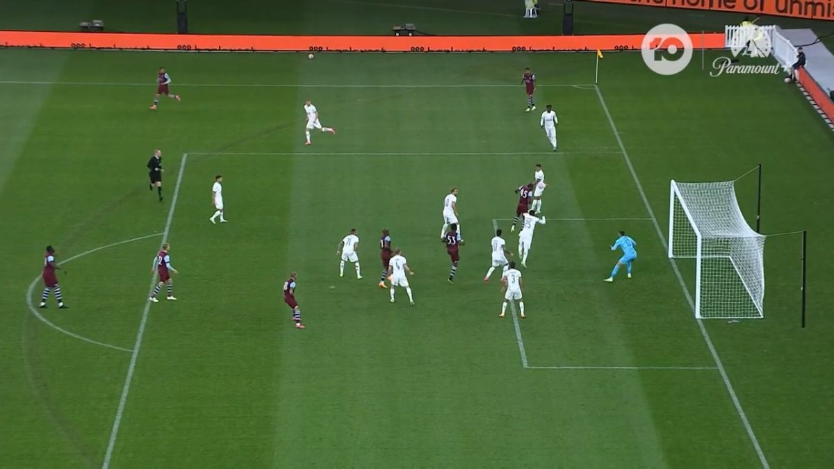 گل دوم وستهام به تاتنهام (دیوین موباما)