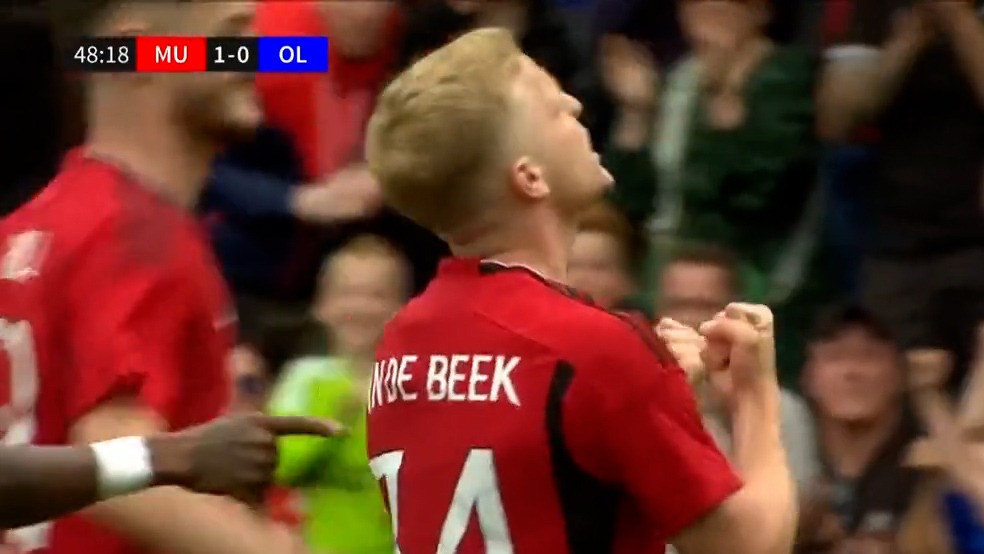 گل اول منچستریونایتد به لیون (والی زیبای دونی فن ده بیک)