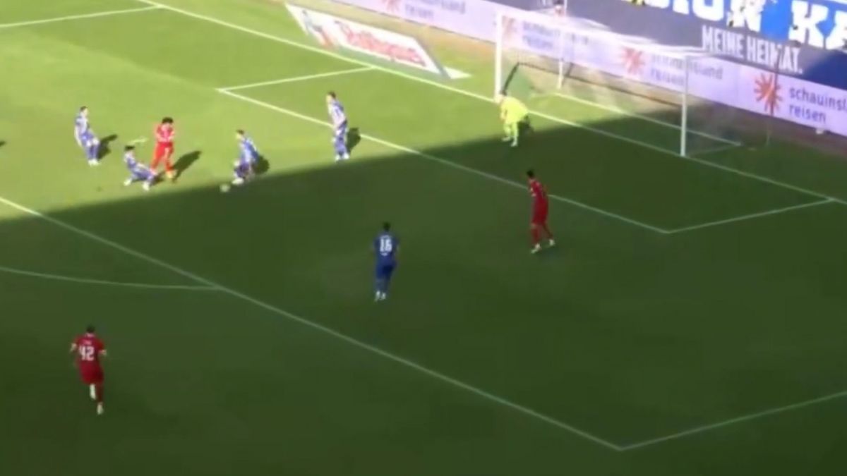 گل اول لیورپول به کارلسروهه (داروین نونیز)