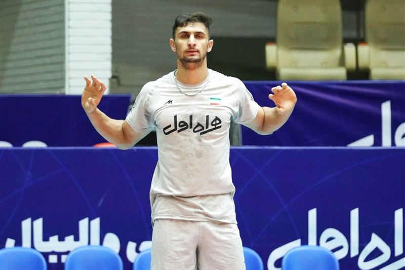 درخواست معافیت از سربازی والیبالیست جوان/ درگیری با سرطان مادر و مصدومیت