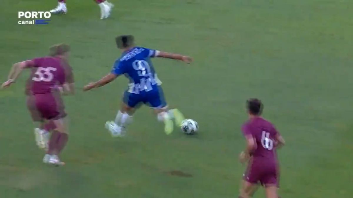 گل اول پورتو به کاردیف (پاس گل مهدی طارمی)