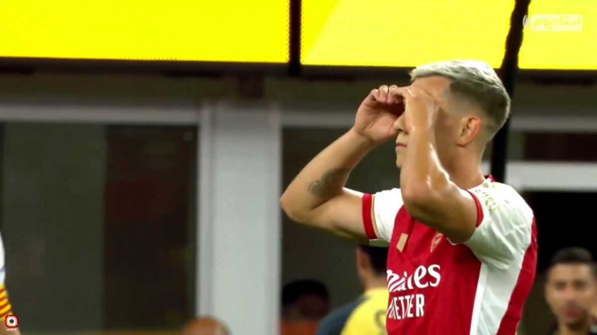 گل سوم آرسنال به بارسلونا (شوت زیبای تروسارد)