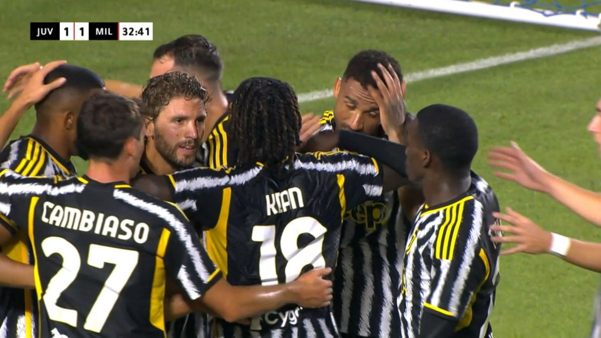 گل اول یوونتوس به میلان (دنیلو)