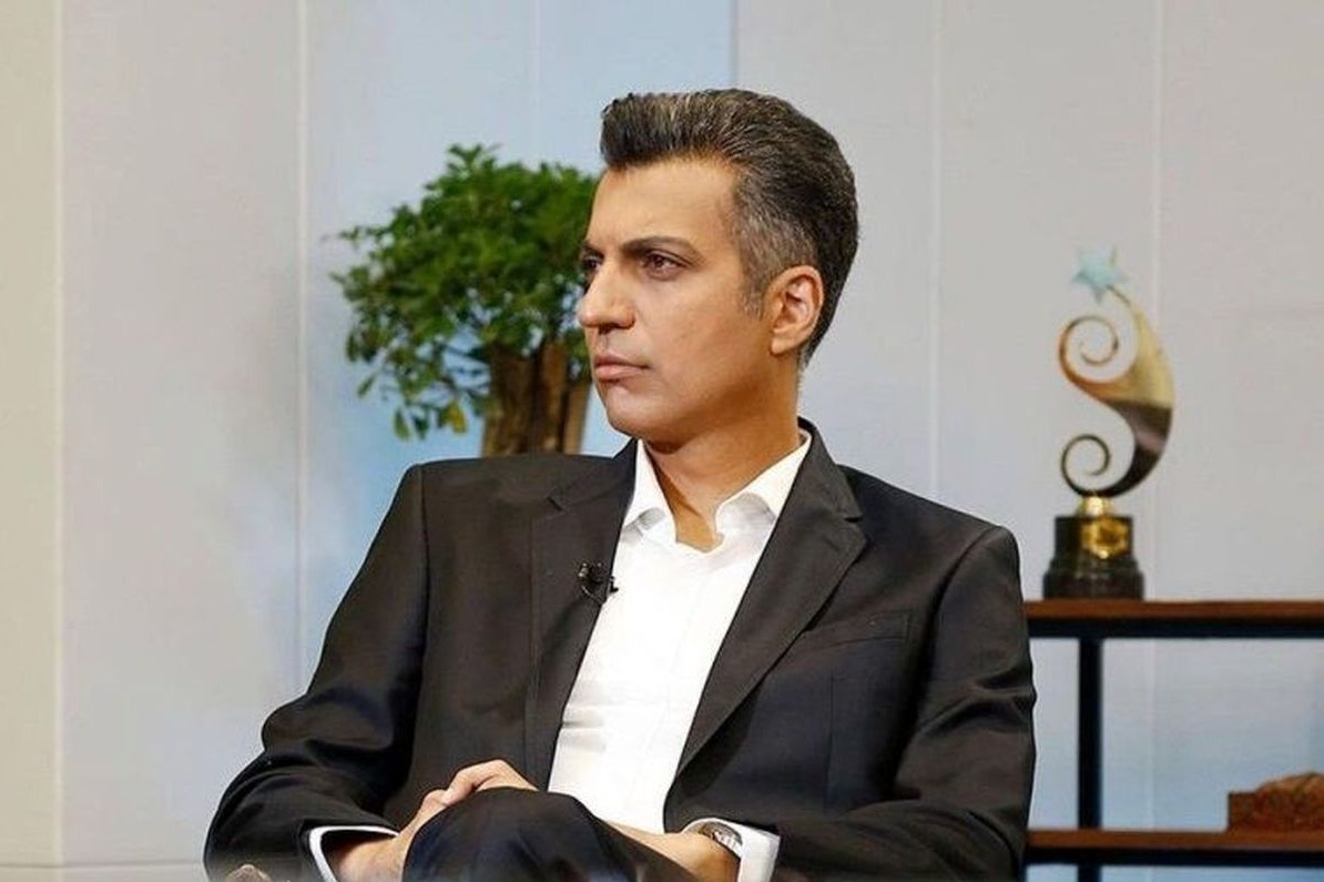 روایت عادل از پیشنهادهای اغواکننده خارجی