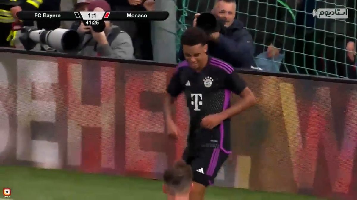 گل دوم بایرن مونیخ به موناکو (جمال موسیالا)
