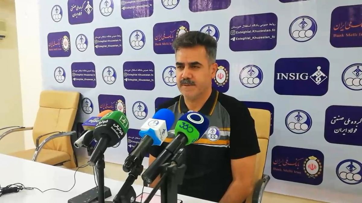 اختصاصی/ نشست خبری سیروس پورموسوی قبل از بازی استقلال خوزستان و شمس آذر